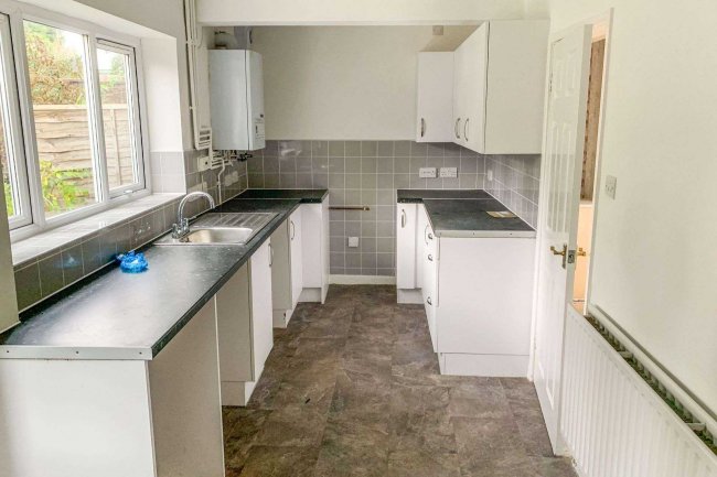 28 Reservoir Street, Alumwell, Walsall, WS2 9ST 4