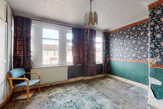 69 Norman Road, Ilford, Essex, IG1 2NH  8