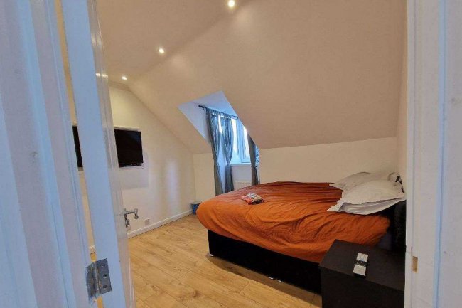 37-41 Bank Street, Newquay, Cornwall, TR7 1DJ 4