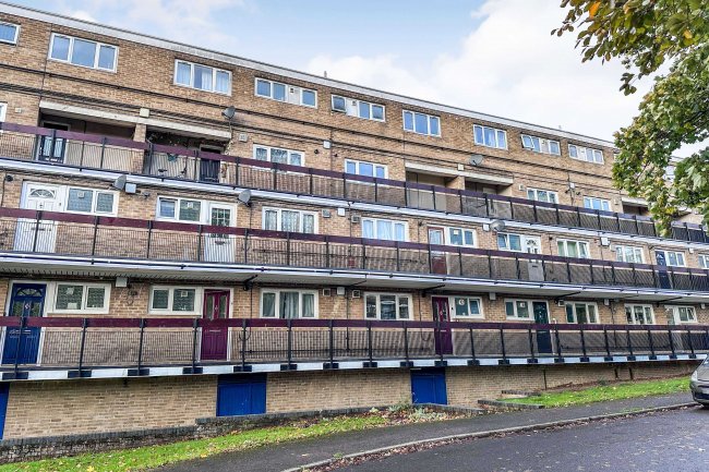 63 Acre Court, Andover, SP10 1HH 7