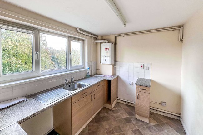 63 Acre Court, Andover, SP10 1HH 7