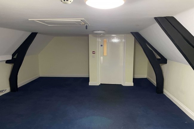 1-10 Arcade Mews, 21,23 & 25 Market Place, Newbury RG14 5AA 10