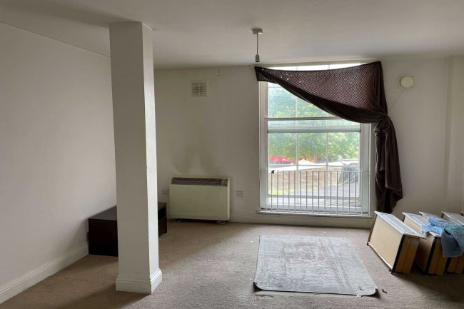 1-10 Arcade Mews, 21,23 & 25 Market Place, Newbury RG14 5AA 10