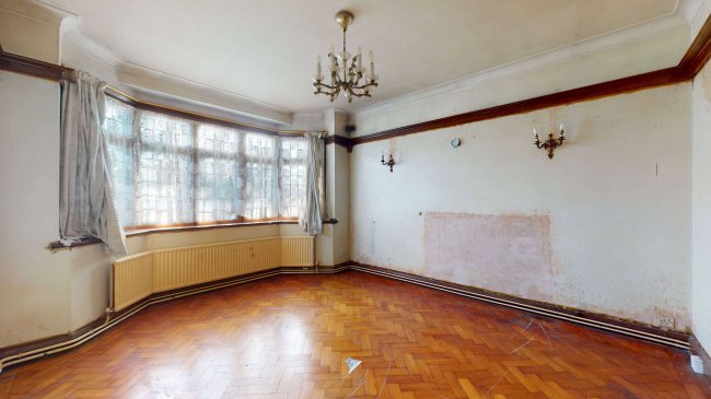 30 Wyvern Road, Purley, Surrey, CR8 2NP

 4