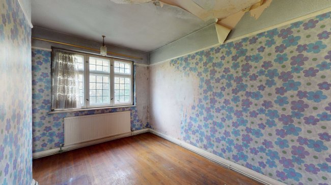 30 Wyvern Road, Purley, Surrey, CR8 2NP

 4