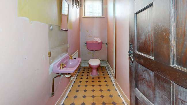 30 Wyvern Road, Purley, Surrey, CR8 2NP

 4