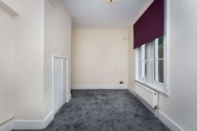 76 Camborne Road, Wandsworth, London, SW18 4BJ
 7