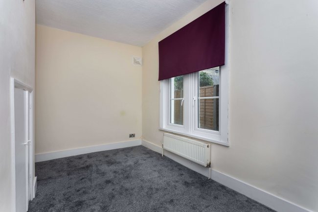 76 Camborne Road, Wandsworth, London, SW18 4BJ
 7