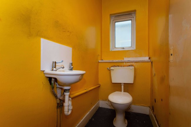 68A & 68B Henslowe Road, East Dulwich, London, SE22 0AS 5