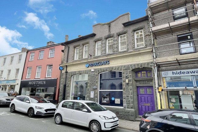 64 High Street, Pwllheli, Wales LL53 5RL
 7