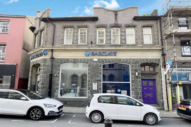 64 High Street, Pwllheli, Wales LL53 5RL
 7