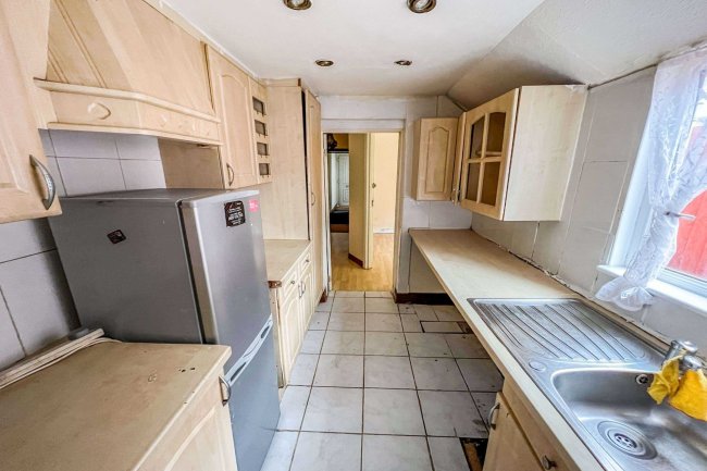 107 Winstanley Road, Wellingborough, Northamptonshire, NN8 1JQ 9