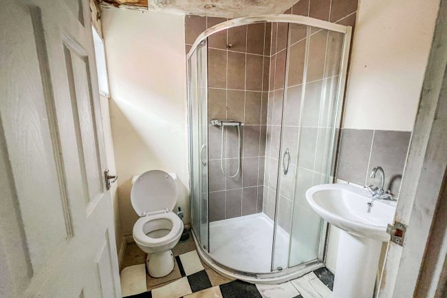 107 Winstanley Road, Wellingborough, Northamptonshire, NN8 1JQ 9