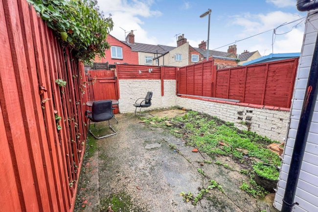 107 Winstanley Road, Wellingborough, Northamptonshire, NN8 1JQ 9