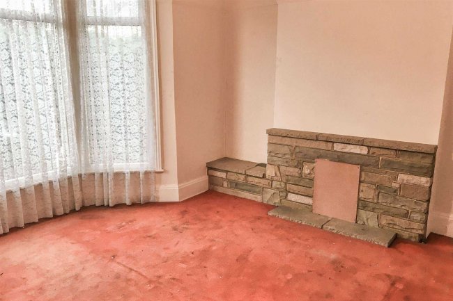 140 Fordel Road, London SE6 1XR 5