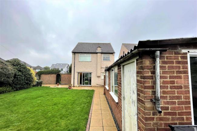 27 Blossom Way, West Drayton UB7 9HF 2