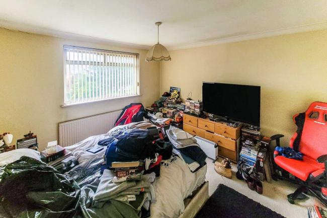 27 Blossom Way, West Drayton UB7 9HF 2