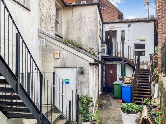 Ground Floor, 2 Belmont Buildings, High Street Crowborough, TN6 2QB
 3