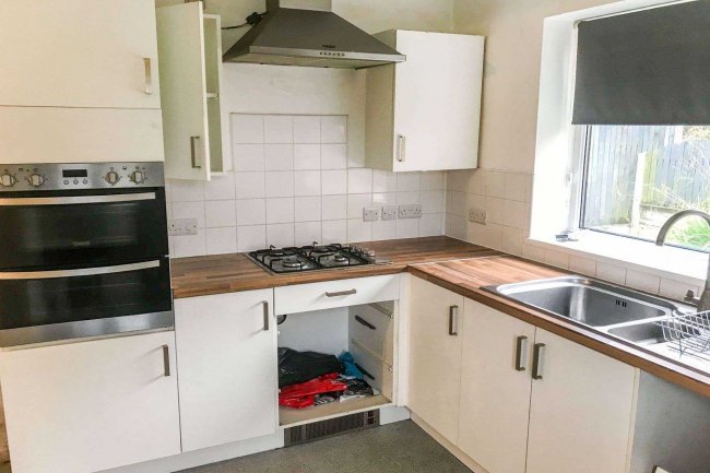 74 Wood Street, Barnsley, South Yorkshire, S70 1NA
 2