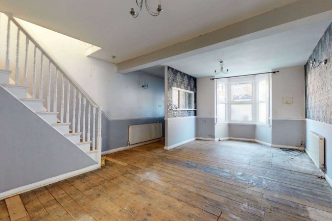 67 Lindley Road, Leyton, London E10 6QT 10