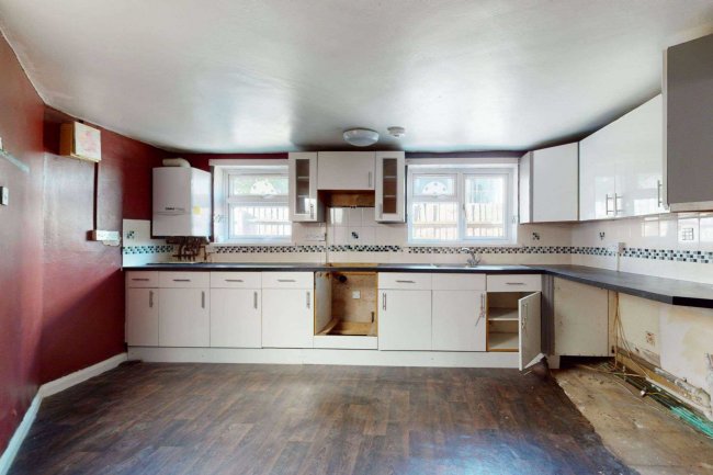 67 Lindley Road, Leyton, London E10 6QT 10