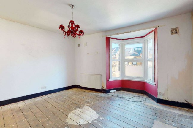 67 Lindley Road, Leyton, London E10 6QT 10