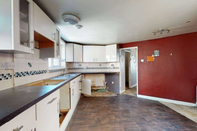 67 Lindley Road, Leyton, London E10 6QT 10