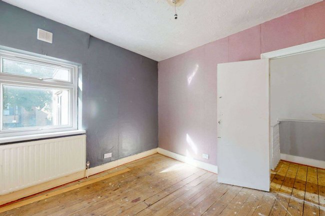 67 Lindley Road, Leyton, London E10 6QT 10