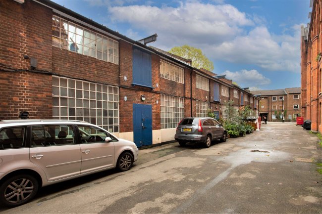 1-32 Sunbury Workshops, Swanfield Street, London, E2 7LF
 10
