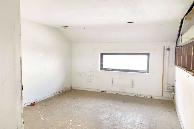 49-51 Regent Street, Swindon, Wiltshire SN1 1JS 10