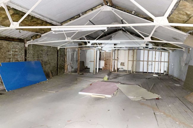 49-51 Regent Street, Swindon, Wiltshire SN1 1JS 10