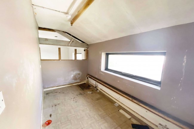 49-51 Regent Street, Swindon, Wiltshire SN1 1JS 10