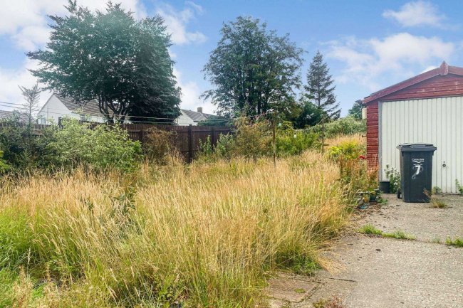 7 School Lane, Illingworth, Halifax, West Yorkshire, HX2 9SG 10