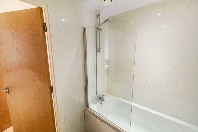 Flat 4, 10 Pollard Street, Manchester M4 7DS
 2