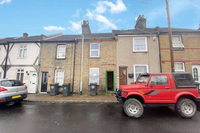 108 Charles Street, Greenhithe, Dartford, Kent DA9 9AJ
 8