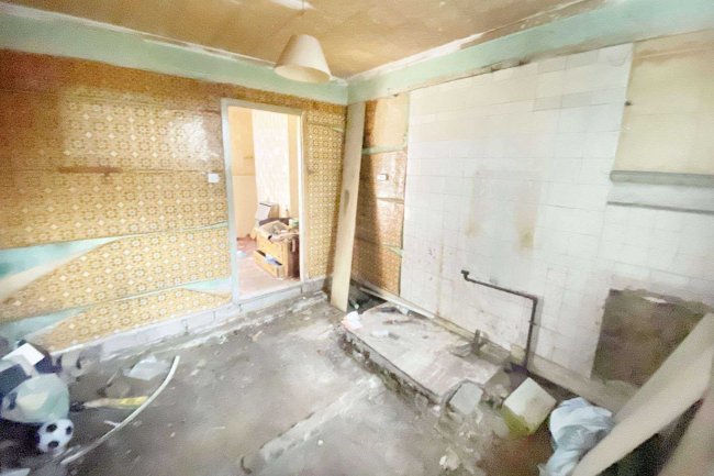 108 Charles Street, Greenhithe, Dartford, Kent DA9 9AJ
 8