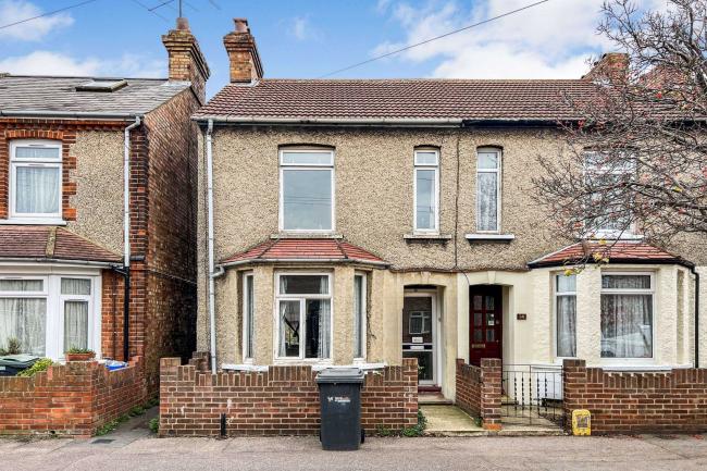 12 Dents Road, Bedford, Bedfordshire, MK42 0QQ
 6