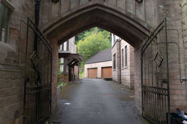 Cromford Court, Mansion House, 2 Derby Road, Matlock Bath, Derbyshire, DE4 3PY 4