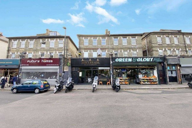 53 Stroud Green Road, Finsbury Park, N4 3EF  3