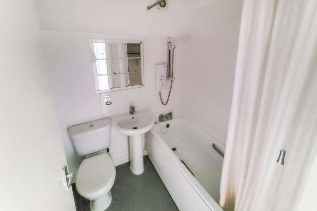 12C Minford Gardens, London W14 0AN 9