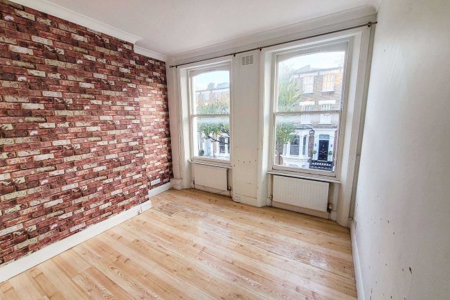 12C Minford Gardens, London W14 0AN 9