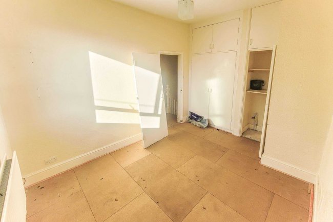 59B Ramsay Road, London W3 8AZ 10