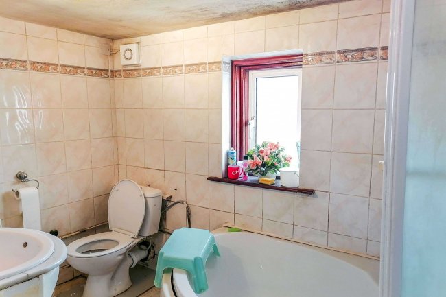 755A Harrow Road, Wembley, HA0 2LW 9