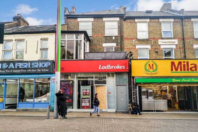 150 High Street, Walthamstow, London, E17 7JS 1