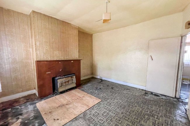 58 Friars Road, East Ham, London, E6 1LL 6