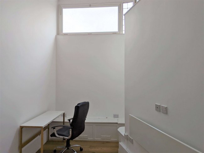 241 Dawes Road, Fulham, London SW6 7RD
 6