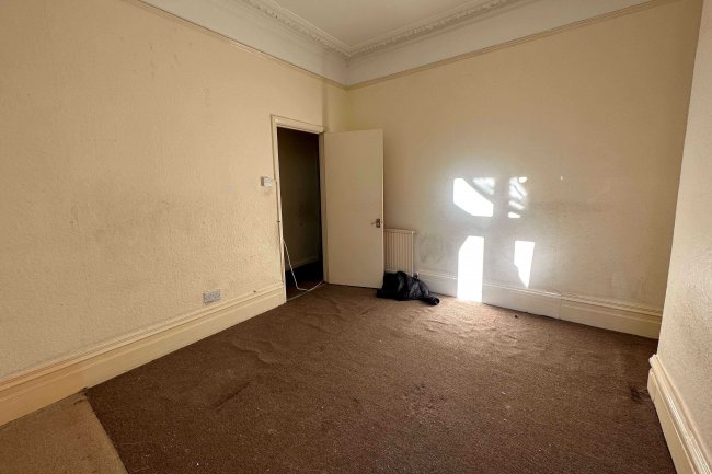 40 Bruce Grove, London, N17 6RN 10