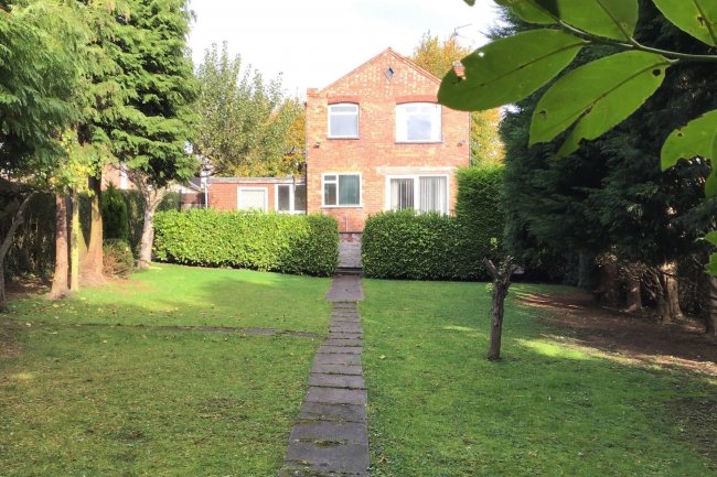 47 Redland Grove, Nottingham, Nottinghamshire NG4 3ET 6