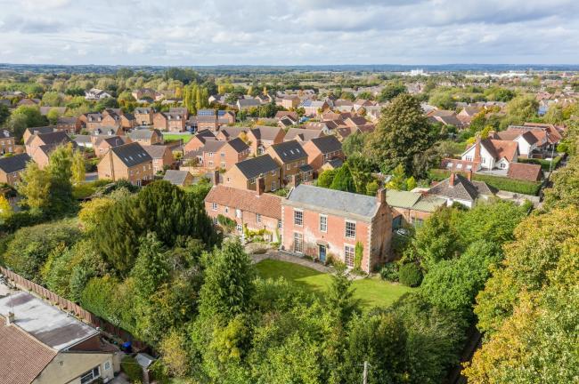 Cradlebridge House, 140 Leigh Road, Westbury, Wiltshire BA13 3QR  9