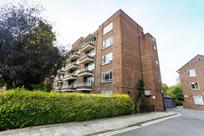 11 Ramsay House, Townshend Estate, London NW8 6JT 2